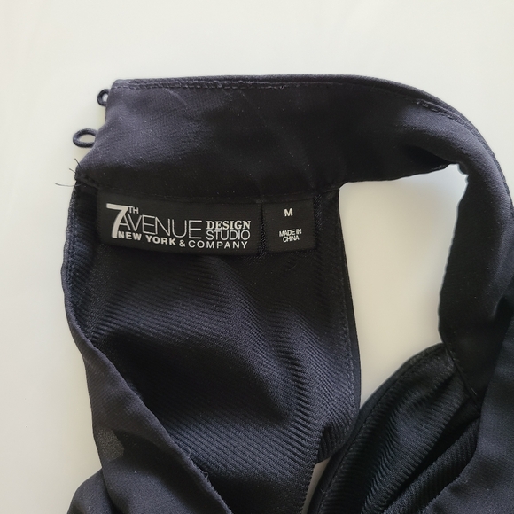 7th Avenue Design Studio 3D Halter Top, black and white clover flowers - Picture 8 of 8